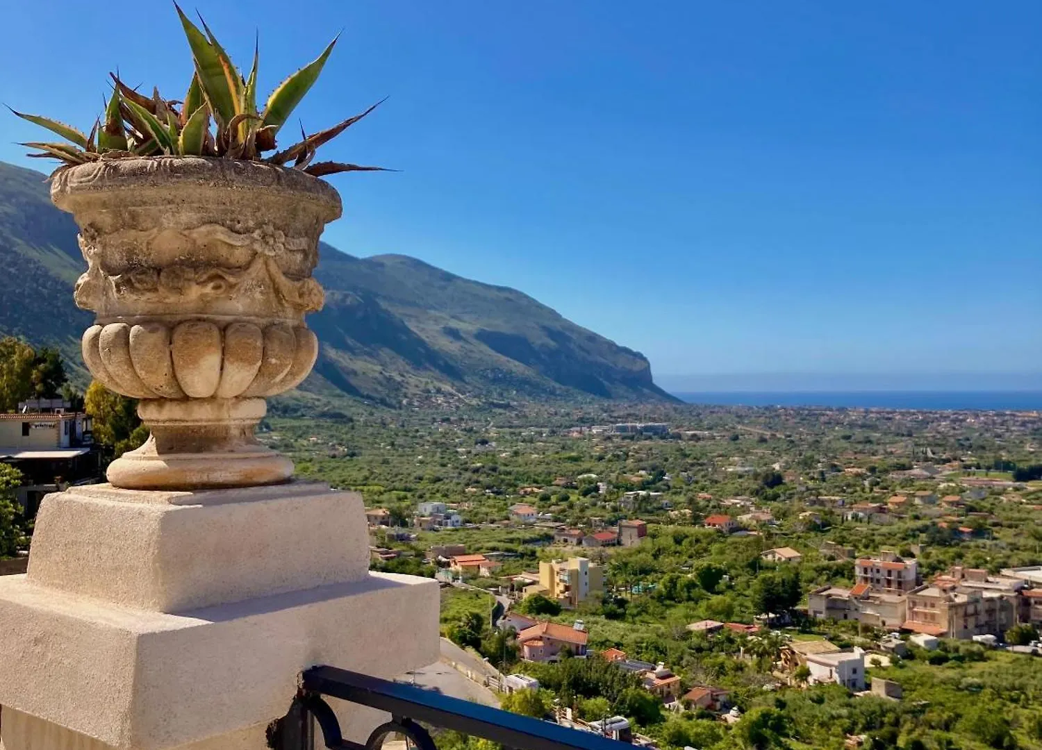 Villa Falco Carini Holiday home